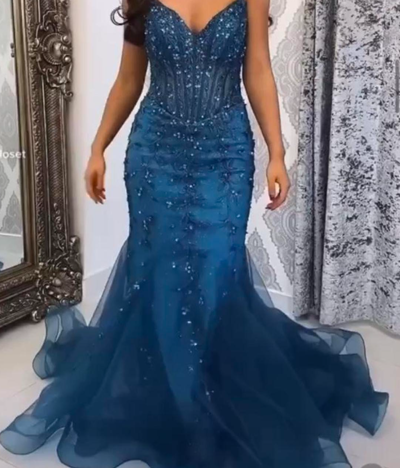 Sexy V-Neck Applique Tulle Mermaid Long Prom Dress Y6321