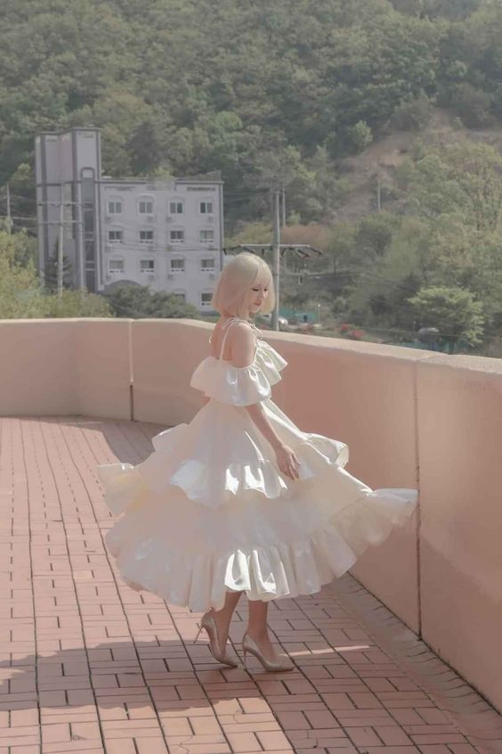 White Prom Dress With Ruffles,White Beach Dress  Y1969