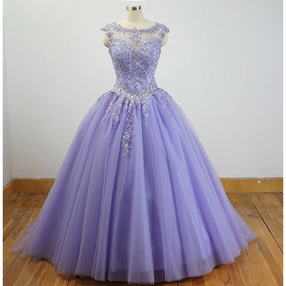 Gorgeous Cap Sleeves Lavender Ball Gown Quinceanera Dresses Lace Appliqued Sweet 16 Dress Y7341