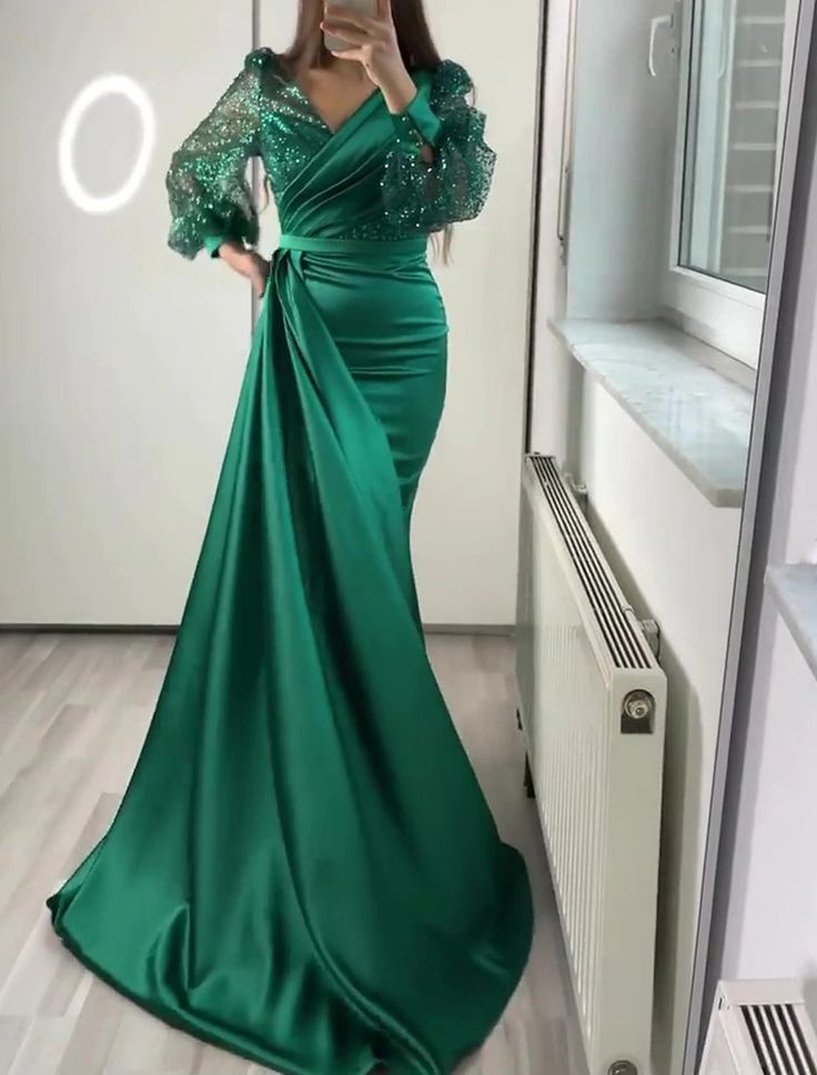 Dark Green Mermaid V Neck Satin Evening Dress Long Sleeves Y6109