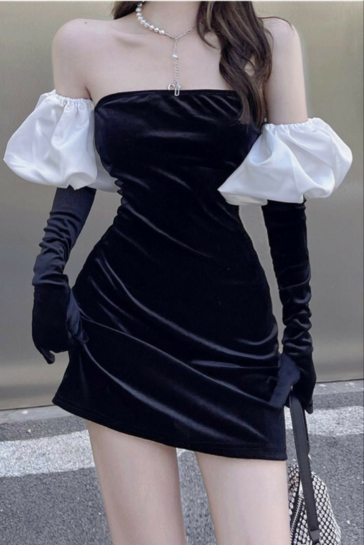 Sexy Black Strapless Homecoming Dress