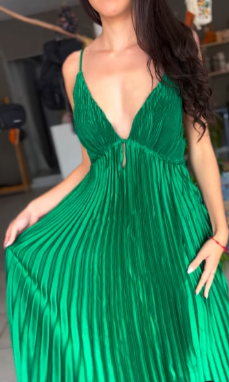 Green Spaghetti Straps Pleated V Neck Party Prom Dress A Line Evening Gown Y7958