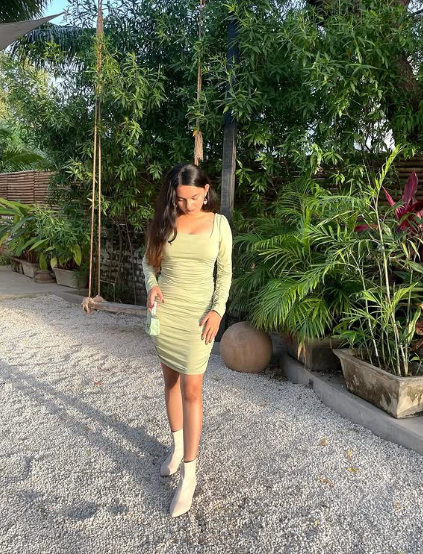 Cute Sage Green Short Homecoming Dress with Long Sleeves,Sexy Party Dress  Y1913