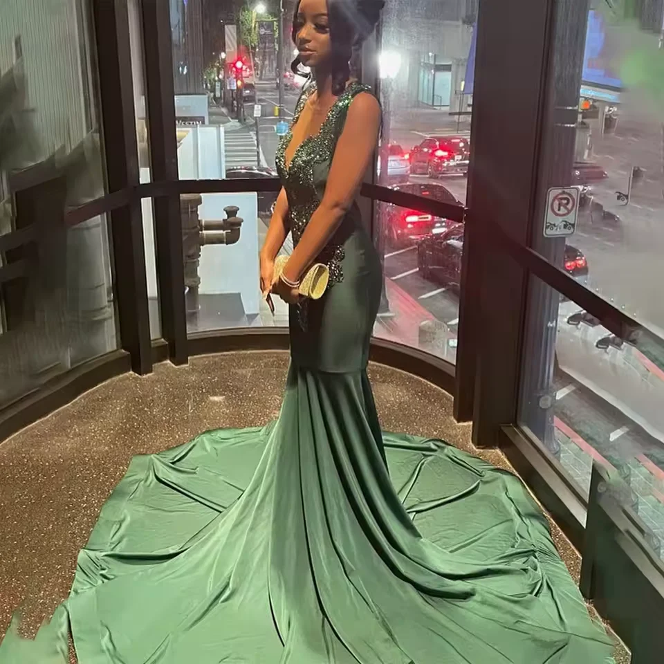 Luxury Beaded Crystal Mermaid Evening Party Dress,Green Rhinestones Prom Dress For Black Girl  Y8124