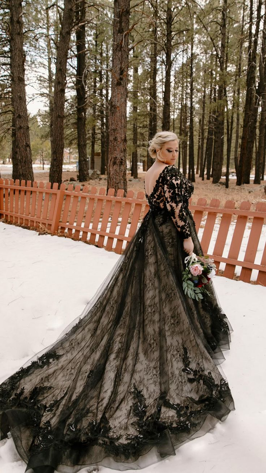 Glamorous Black Lace Wedding Dress,Gothic Bridal Gown Y7353